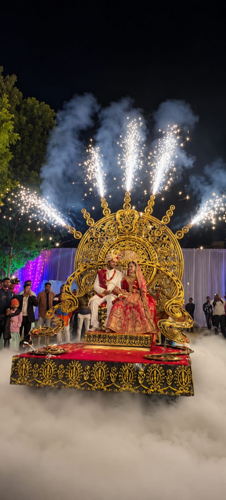 Royal Gold Chariot Couple Entry